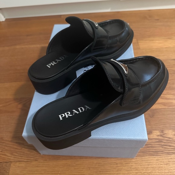 Prada women’s brushed mule - Picture 13 of 13